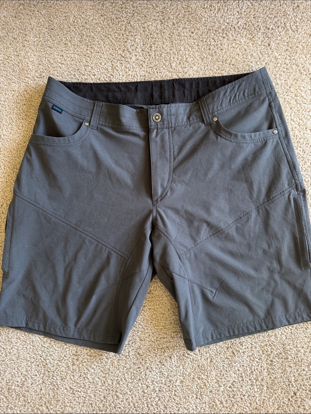 KUHL Men’s Gray Cargo Shorts sz 40